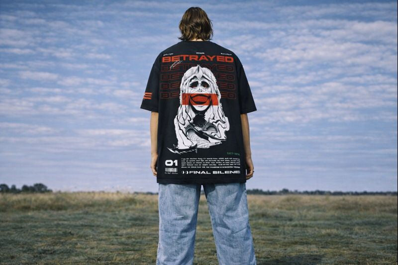🖤 OVERSIZED GRAPHIC T-SHIRT – BETRAYED EDITION
