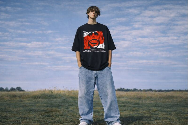 🖤 OVERSIZED GRAPHIC T-SHIRT – BETRAYED EDITION